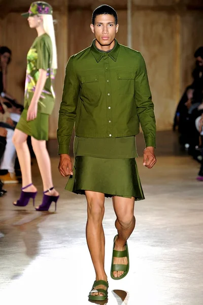 Look 21